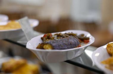 Блюда для питания отдыхающих в отеле Вилла Мира в Алуште, Крым