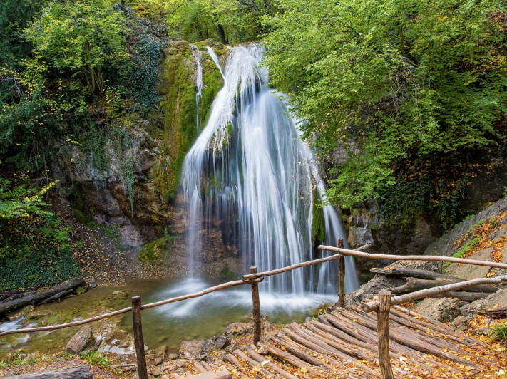 Водопад в окрестностях Алушты, Крым